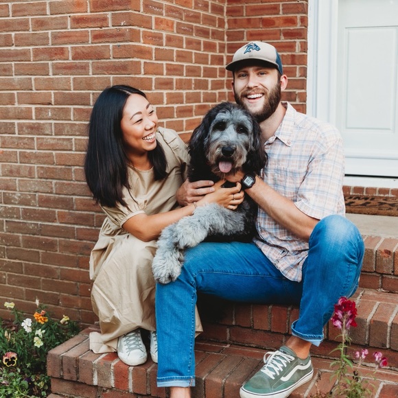 Meet your Posher, Jennifer! 🤘🏻 - Picture 4 of 8